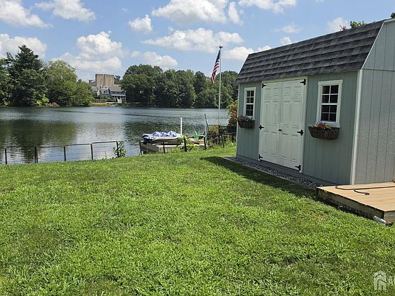 3rd image of 50 Patton Dr