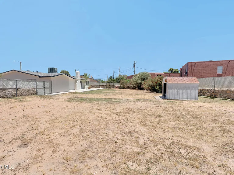10516 Cuesta Brava Ln — Photo 33