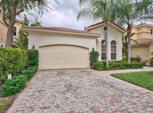 215 Andalusia Dr, Palm Beach Gardens, FL 33418