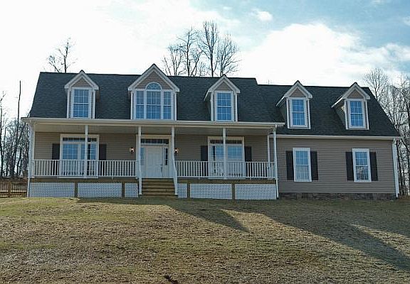 4th image of 477 Pike Ln