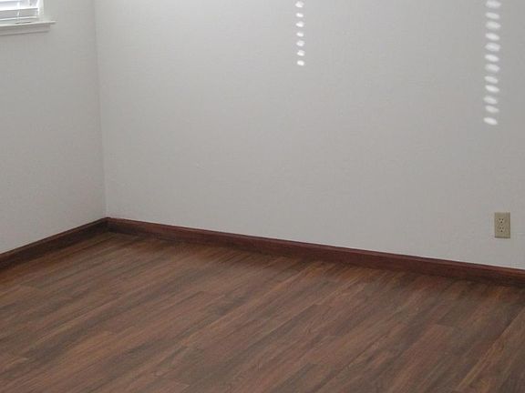 5th image of 1235 Redoaks Dr
