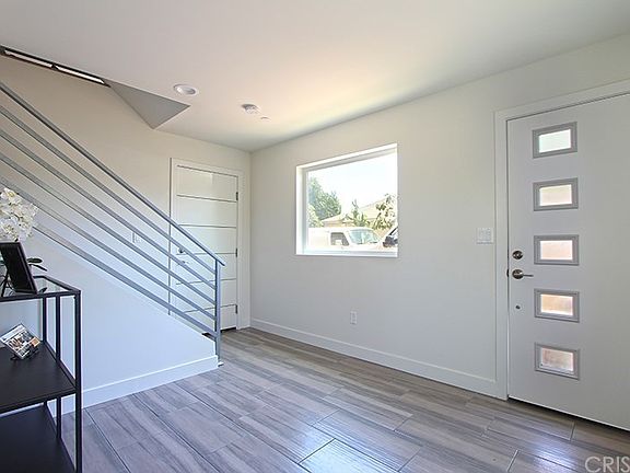 2nd image of 6834 De Celis Pl