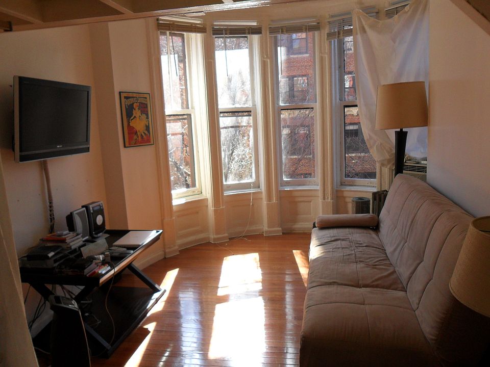 1st image of 263 W 70th St APT 3B