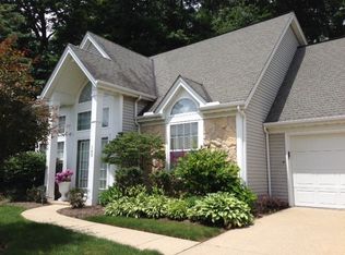 140 Stonebrooke Oval #56, Orange, OH 44022