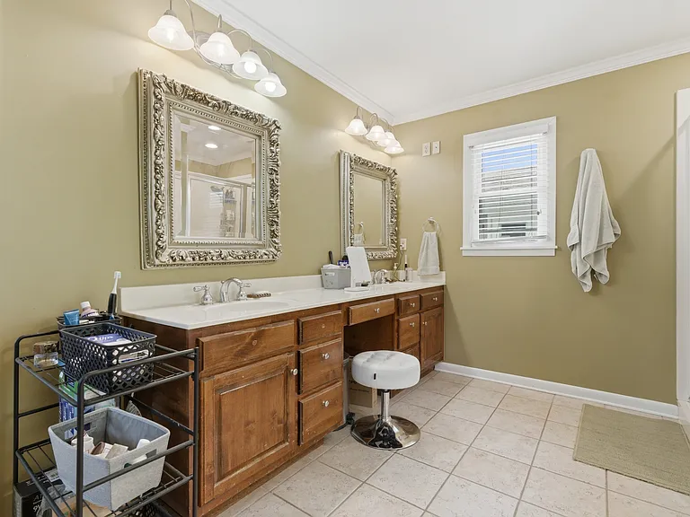 2117 Shades Crest Rd SE — Photo 21