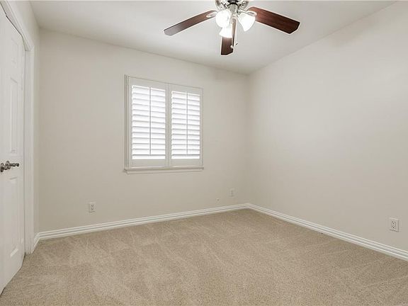 5th image of 9126 Clearwater Dr