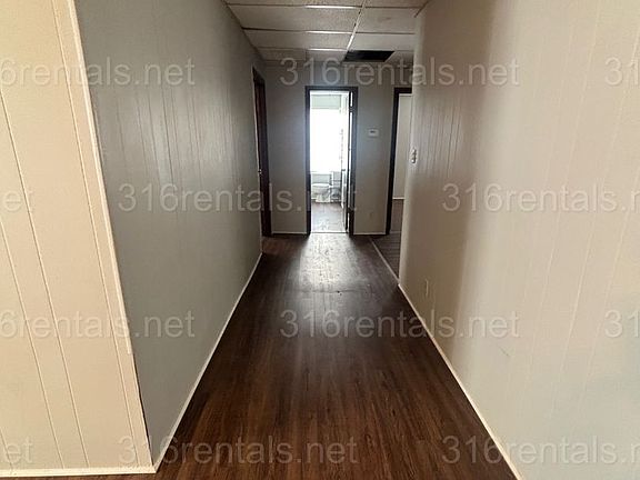 5th image of 300 S Main St APT 35