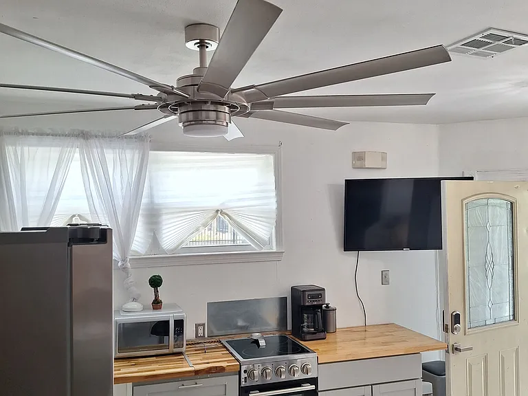 1801 Adams St #A — Photo 10