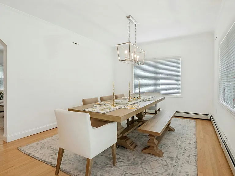 575 Washington Ave — Photo 11