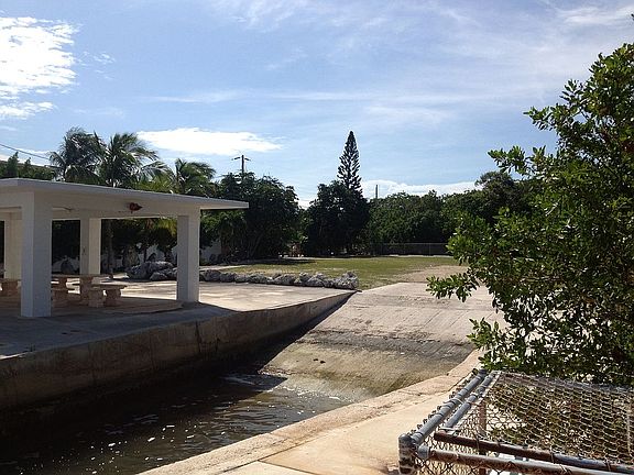 4th image of 137 Plantation Shores Dr