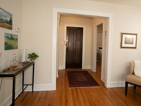 2nd image of 217 N Oak Park Ave APT 2E