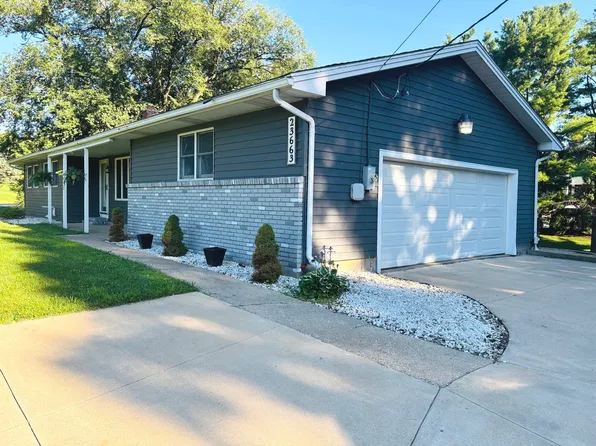 23663 Hazel Rd, Sterling, IL 61081