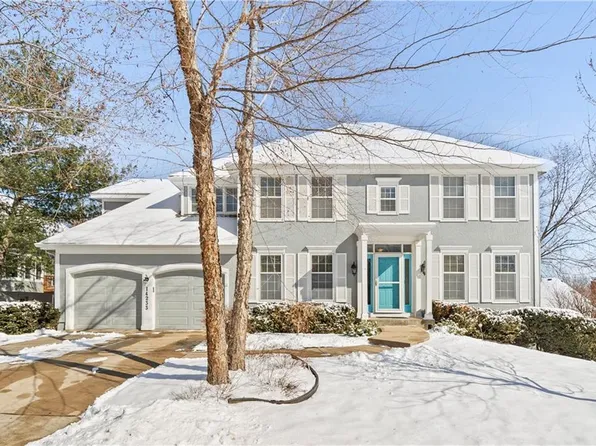 14233 W 84th Ter, Lenexa, KS 66215