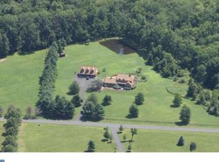 6616 Blueberry Ln, Pipersville, PA 18947
