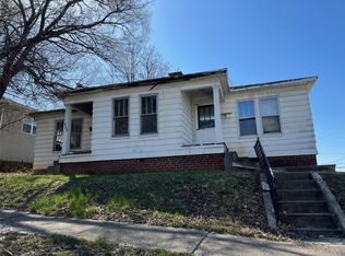 521 S 8th St, Vandalia, IL 62471