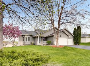 2121 Schindler Xing, Chaska, MN 55318