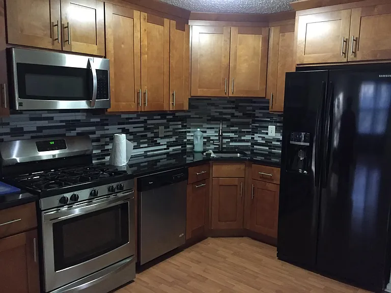 225 Prestwick Way — Photo 4