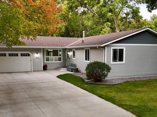 612 26th Ave SW, Willmar, MN 56201