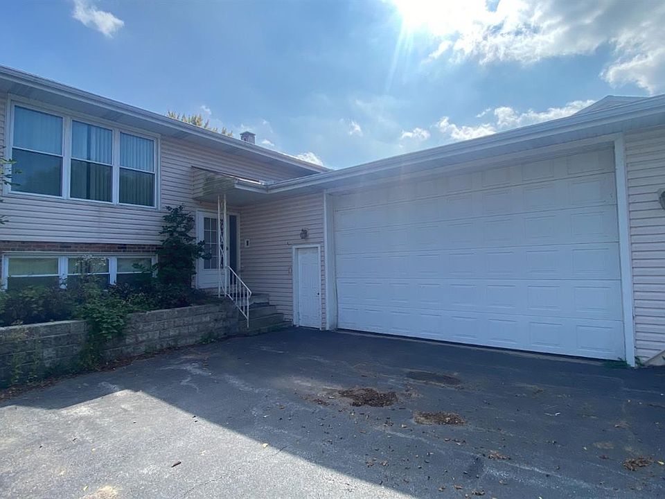 1st image of 3403 W Lakeshore Dr