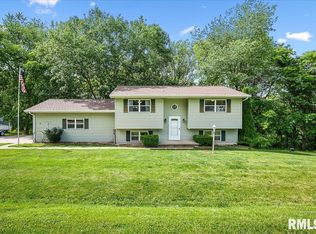 199 Cahokia Ct, Hopewell, IL 61565