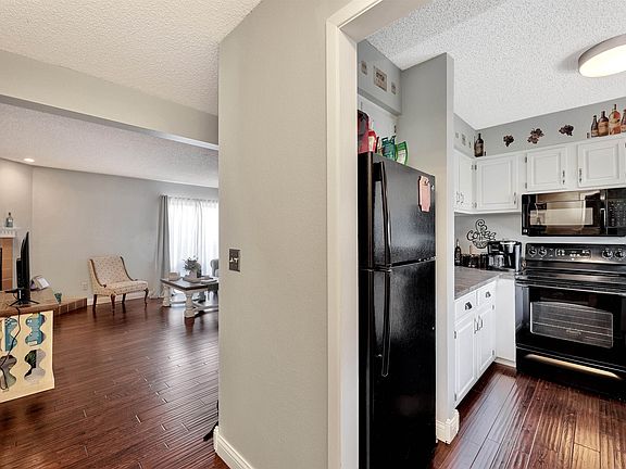 3rd image of 2021 N Broadmoor St APT 503