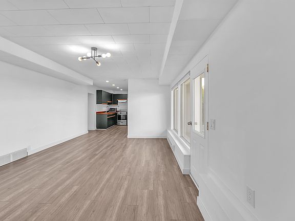 5th image of 637 Alpine Ct