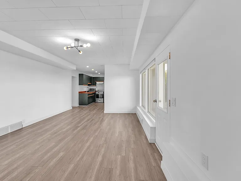 637 Alpine Ct #GROUND LEVEL — Photo 5