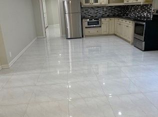 24 Aubrey Ave #BASEMENT, Richmond Hill, ON L4E 2T7
