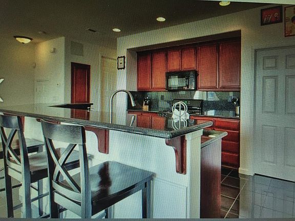 4th image of 4343 Brannigan St