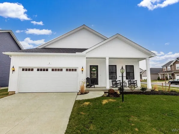 3 Kaitlyn Ct, Grand Island, NY 14072