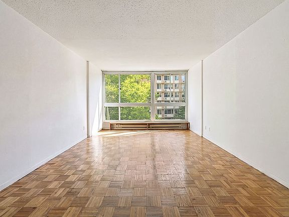 2nd image of 595 Main St APT 503