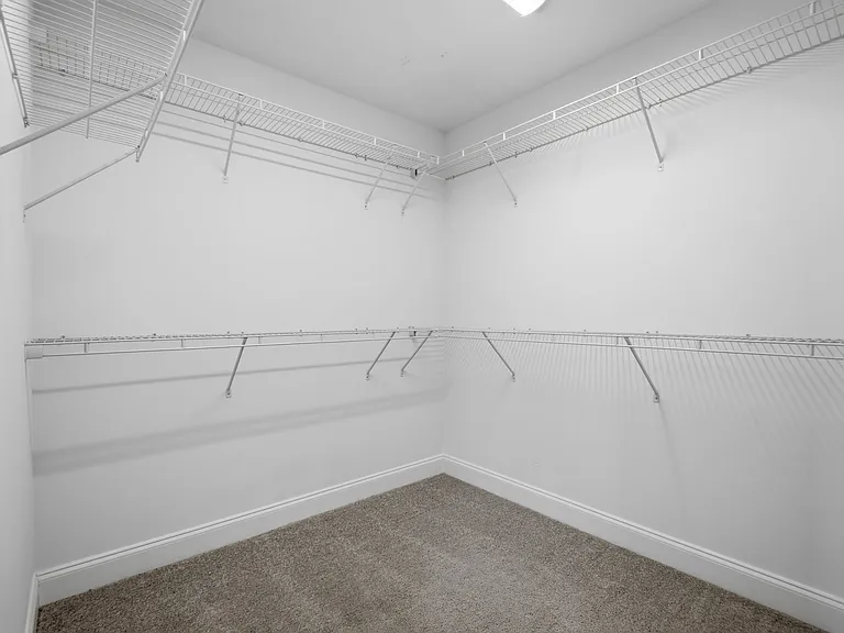 257 Claremont Ct — Photo 30