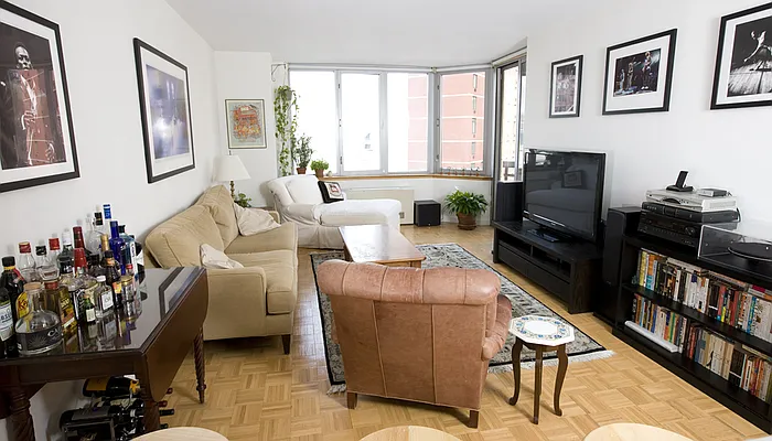 Sold by Fischer Group Realty, LLC | media 2