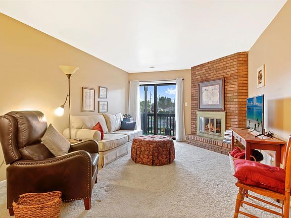 3rd image of 931 W Glen Park Ave APT 206
