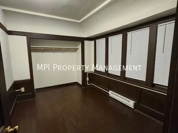 4142 W Lisbon Ave, Milwaukee, WI