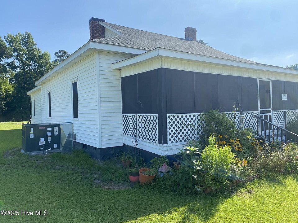 231 Nc 33, Chocowinity, NC 27817 | MLS #100521024 | Zillow