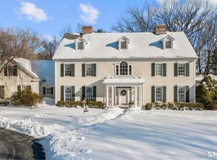 9 Perkins Road, Woodbridge, CT 06525