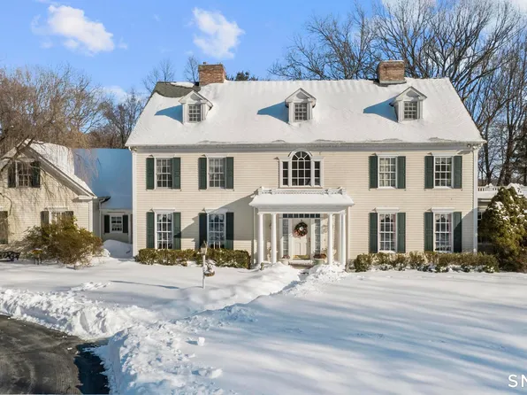 9 Perkins Road, Woodbridge, CT 06525