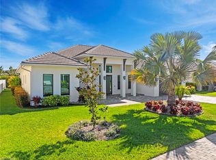 14 Willoughby Dr, Naples, FL 34110