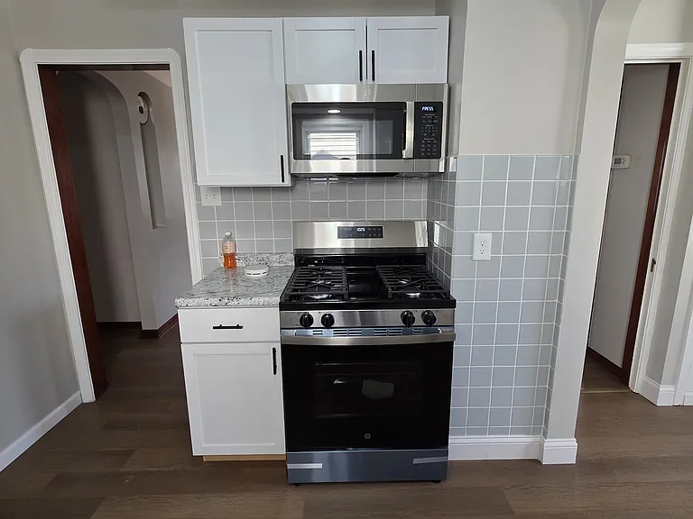 3321 Archmere Ave — Photo 6