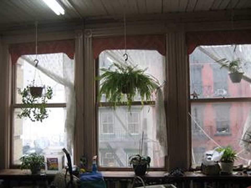 1st image of 60 Grand St #3RDFLOOR