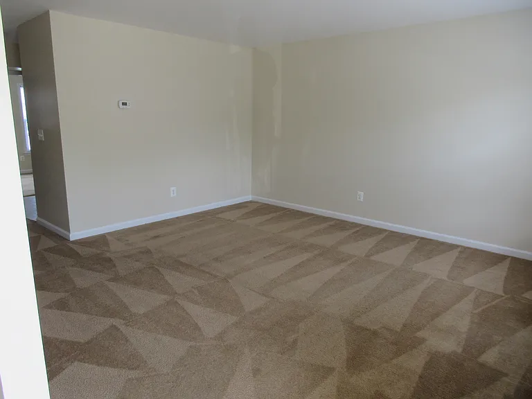 14835 Porterfield Dr — Photo 24