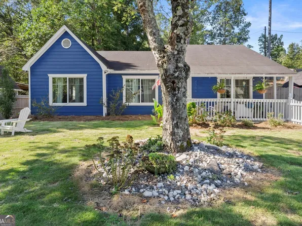 4304 Hillview Dr, Acworth, GA 30101