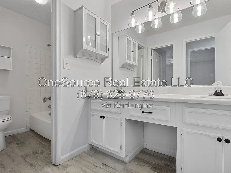 1410 Augusta Dr — Photo 21