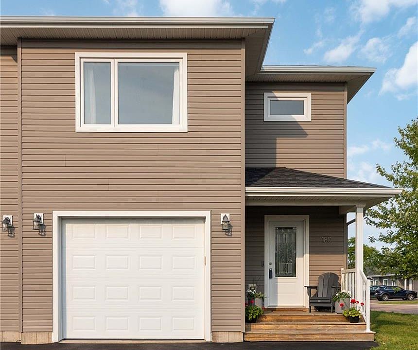 1st image of 180 Falcon Dr
