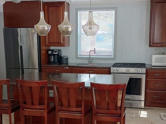 5th image of 410 Intake Park Rd