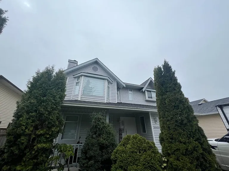 23422 Sandpiper Ave #UPPER — Photo 2