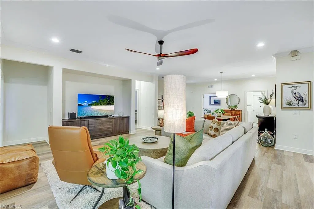 2 bed, 2.0 bath, 2063 sqft, $12,000 — Photo 3