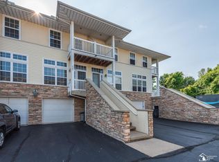 807 Catalina Cv, Luna Pier, MI 48157