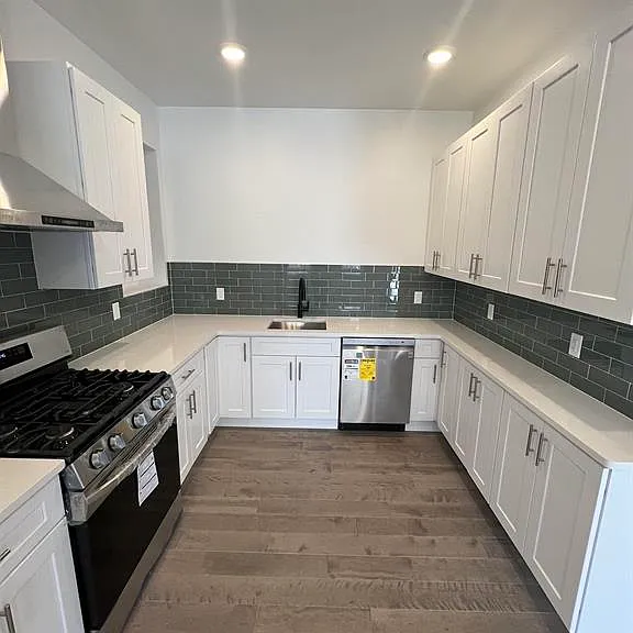 188 Van Horne St #2 — Photo 3